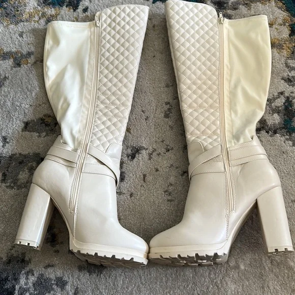 Quilted boots size 10 - Picture 5 of 6